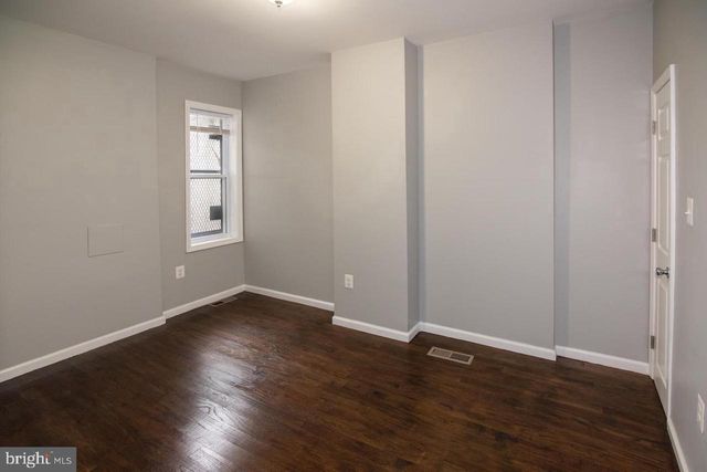 745 DOLPHIN ST, Baltimore, MD 21217