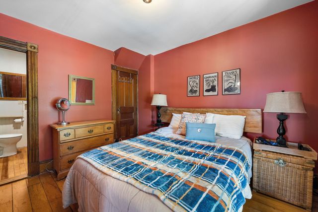 27 Inn Rd Apt 3, Charlotte, VT 05445