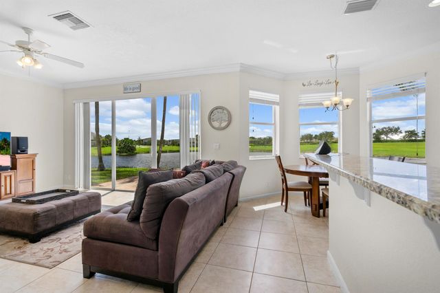 11279 SW Glengarry Court, Port St Lucie, FL 34987