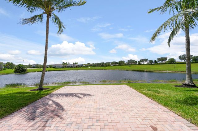 11279 SW Glengarry Court, Port St Lucie, FL 34987