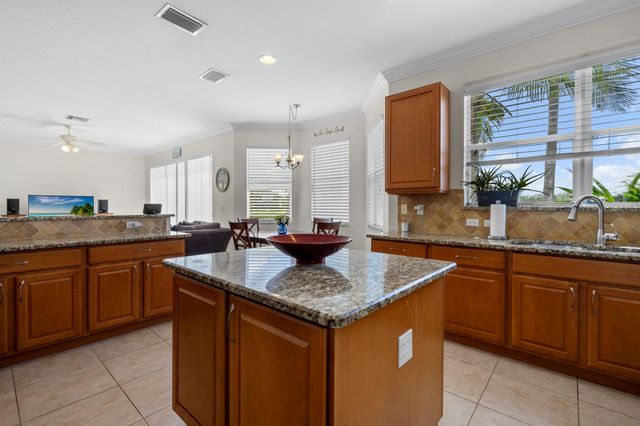 11279 SW Glengarry Court, Port St Lucie, FL 34987