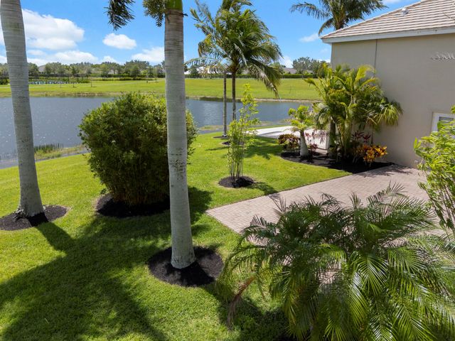 11279 SW Glengarry Court, Port St Lucie, FL 34987