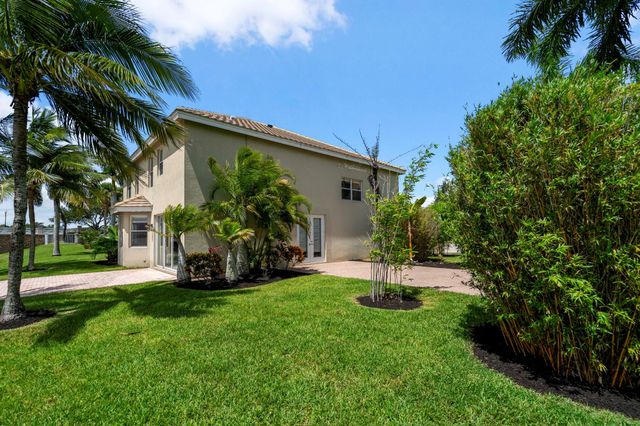 11279 SW Glengarry Court, Port St Lucie, FL 34987