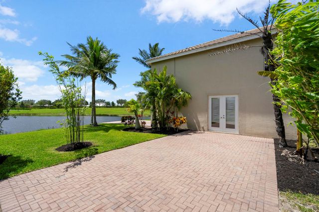11279 SW Glengarry Court, Port St Lucie, FL 34987