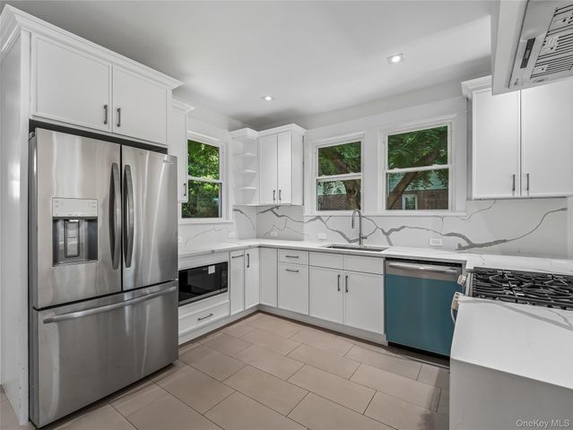402 Westchester Avenue, Mount Vernon, NY 10552