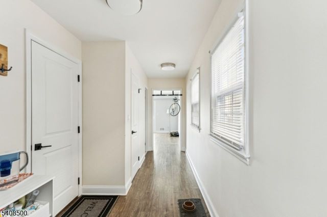 76 Elmwood Ter, Linden City, NJ 07036