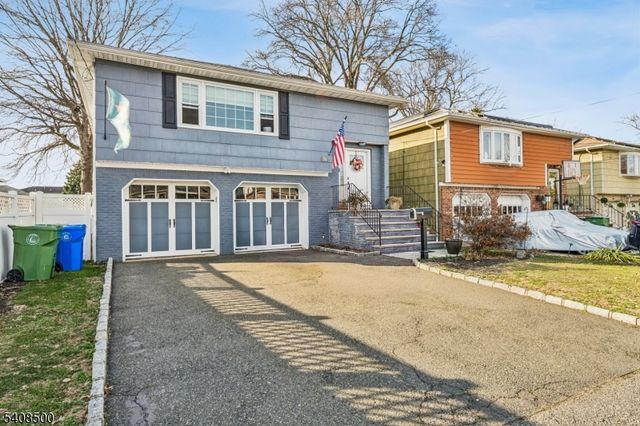 76 Elmwood Ter, Linden City, NJ 07036