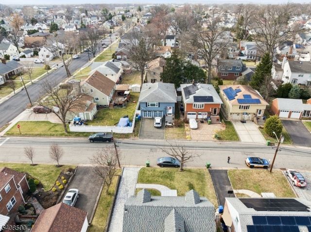 76 Elmwood Ter, Linden City, NJ 07036