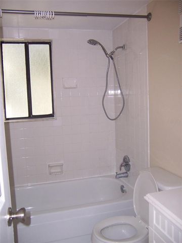 3298 S SEMORAN BOULEVARD 21, Orlando, FL 32822