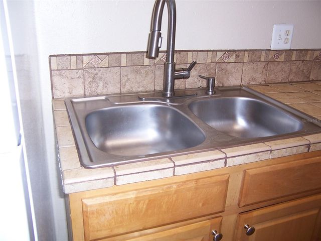 3298 S SEMORAN BOULEVARD 21, Orlando, FL 32822