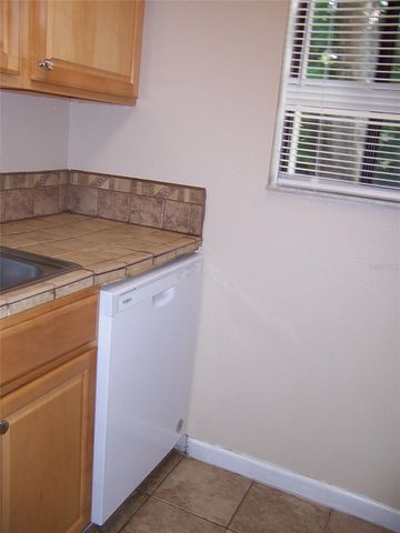 3298 S SEMORAN BOULEVARD 21, Orlando, FL 32822