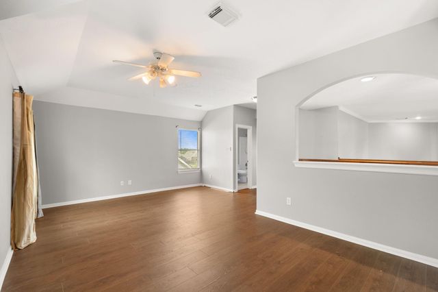 12702 Robins Crest Drive, Tomball, TX 77377