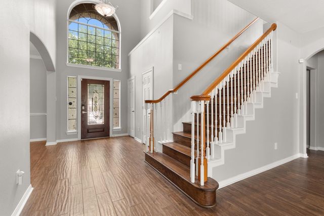 12702 Robins Crest Drive, Tomball, TX 77377