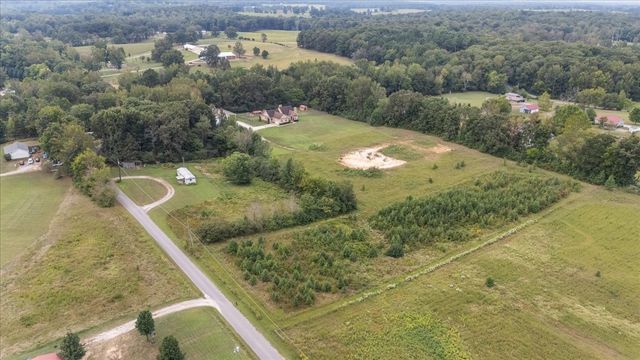 180 Old Garners Creek Rd, Dickson, TN 37055