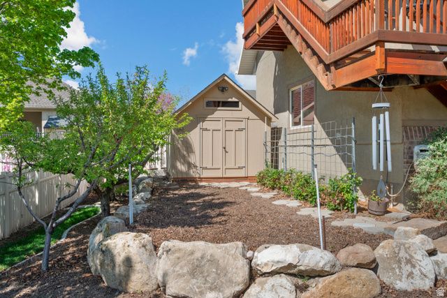 3957 W HONEY LOCUST LN, Cedar Hills, UT 84062