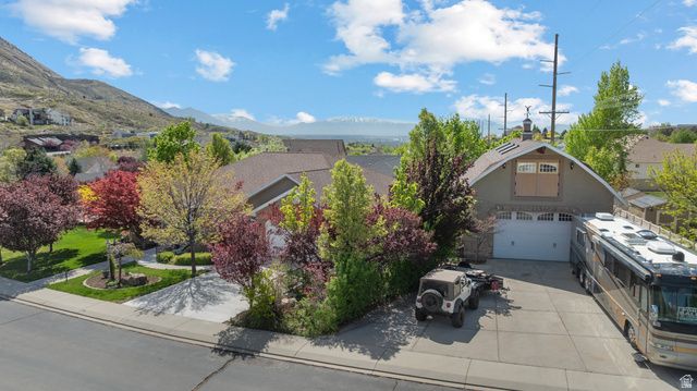 3957 W HONEY LOCUST LN, Cedar Hills, UT 84062