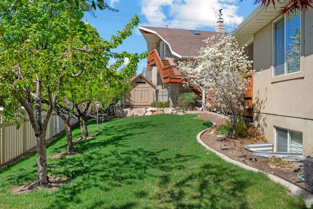 3957 W HONEY LOCUST LN, Cedar Hills, UT 84062