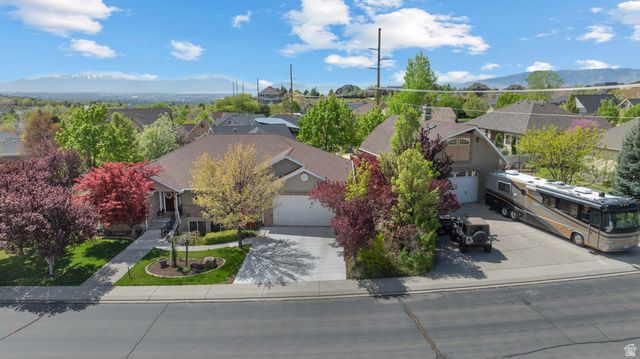 3957 W HONEY LOCUST LN, Cedar Hills, UT 84062