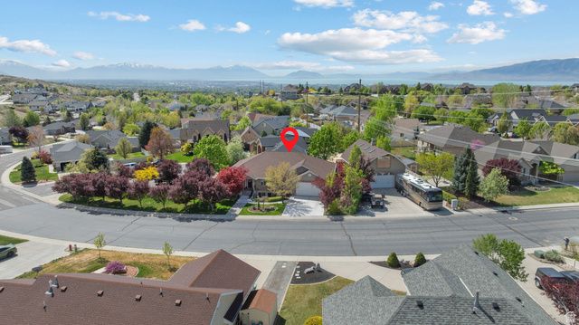3957 W HONEY LOCUST LN, Cedar Hills, UT 84062