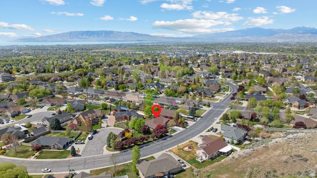 3957 W HONEY LOCUST LN, Cedar Hills, UT 84062