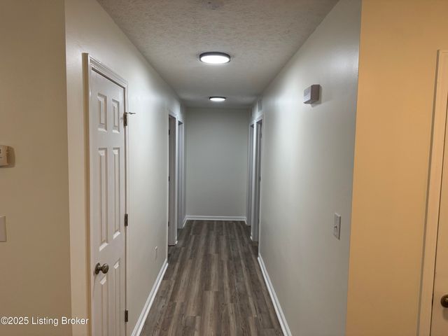 106 Hunter Ln, Brandenburg, KY 40108