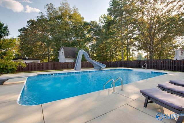 6606 Camilla Drive NW, Madison, AL 35757