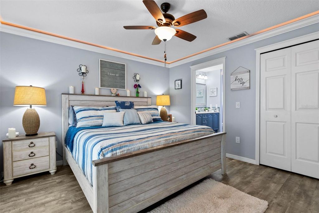 Image 19 of property listing at 23 PALMYRA LANE, Palm Coast, FL 32164