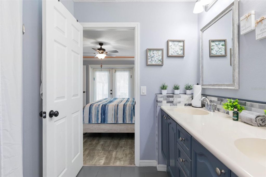 Image 20 of property listing at 23 PALMYRA LANE, Palm Coast, FL 32164