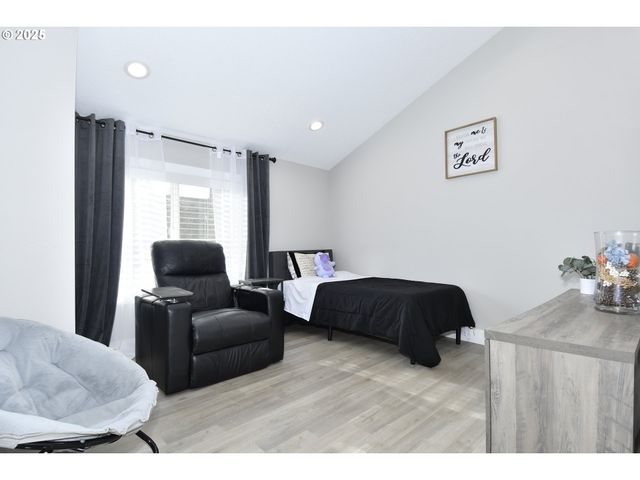 5811 Ne 72ND Ave, Vancouver, WA 98661