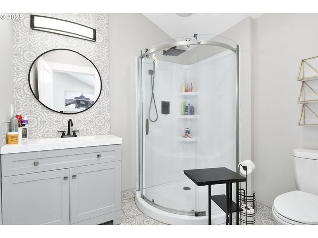 5811 Ne 72ND Ave, Vancouver, WA 98661