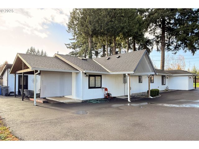 5811 Ne 72ND Ave, Vancouver, WA 98661