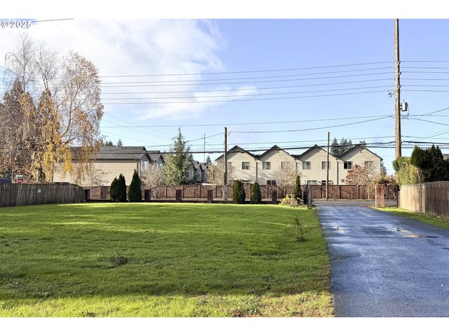 5811 Ne 72ND Ave, Vancouver, WA 98661