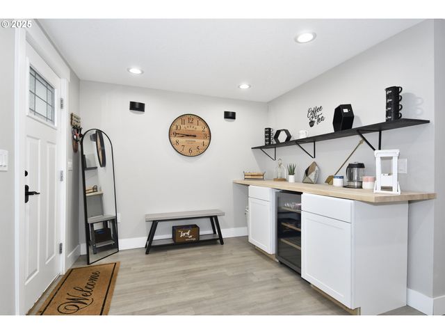 5811 Ne 72ND Ave, Vancouver, WA 98661