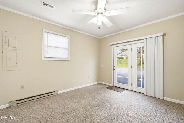 806 Hiwassee Heights Drive, Johnson City, TN 37601