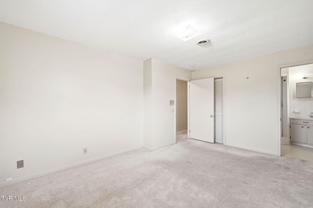 806 Hiwassee Heights Drive, Johnson City, TN 37601