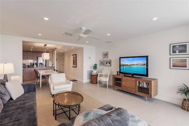 1255 E PEPPERTREE DRIVE 601, Sarasota, FL 34242