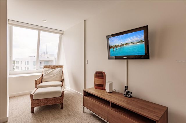 1255 E PEPPERTREE DRIVE 601, Sarasota, FL 34242