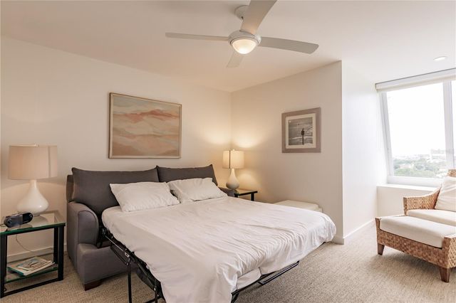 1255 E PEPPERTREE DRIVE 601, Sarasota, FL 34242