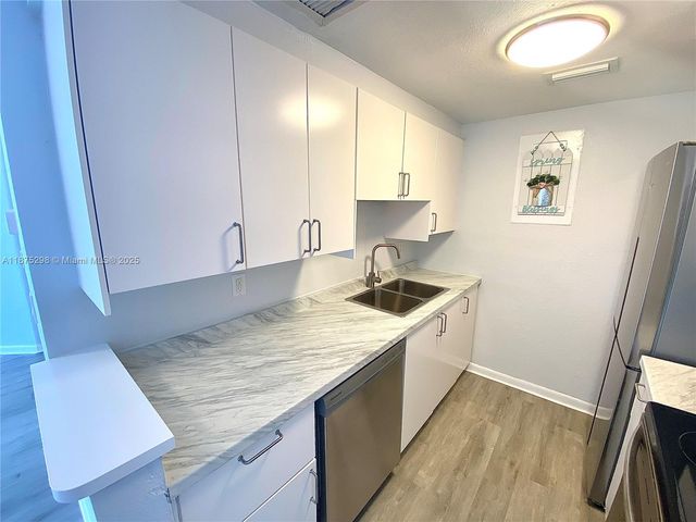 1185 Marseille Dr 307, Miami Beach, FL 33141