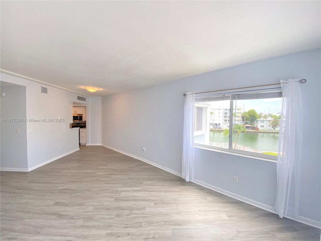 1185 Marseille Dr 307, Miami Beach, FL 33141