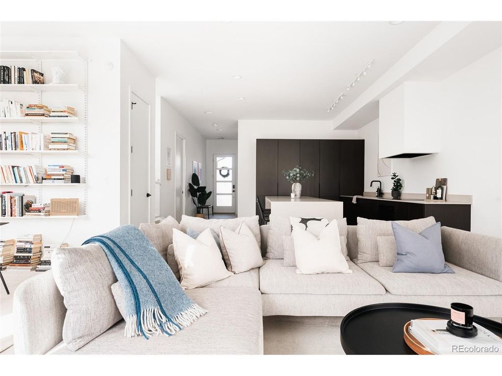 8742 W 49th Pl, Arvada, CO 80002