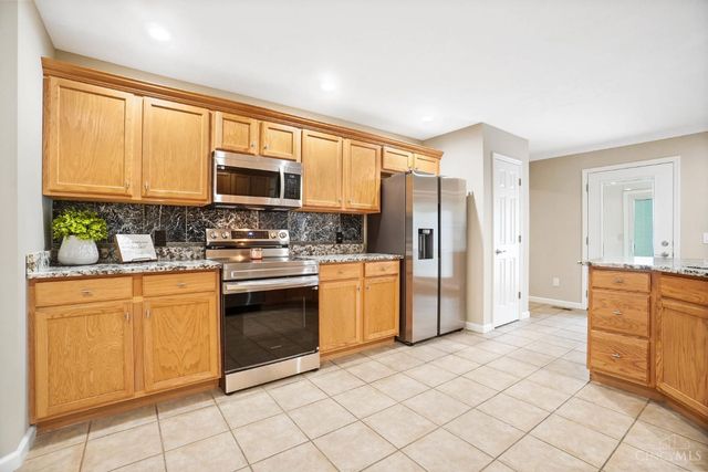 220 Auburn Meadows Court, Carlisle, OH 45005