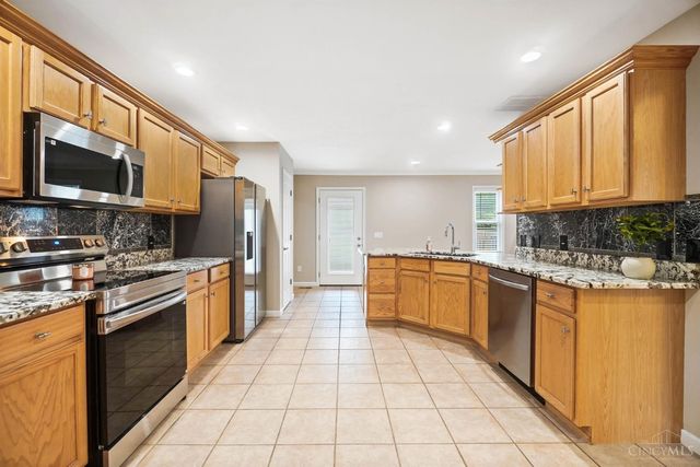 220 Auburn Meadows Court, Carlisle, OH 45005