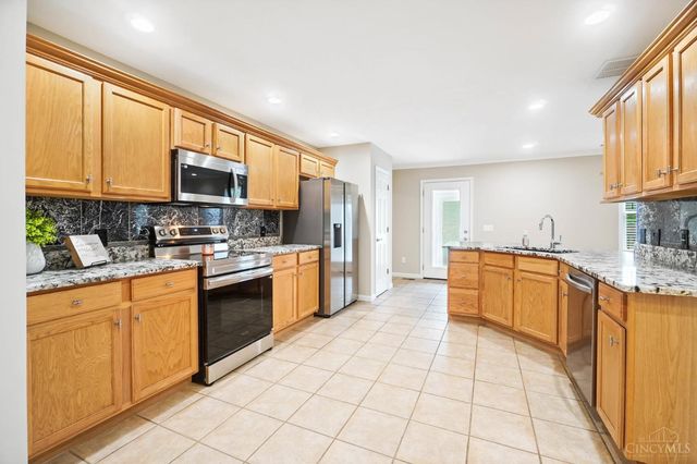 220 Auburn Meadows Court, Carlisle, OH 45005