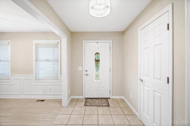220 Auburn Meadows Court, Carlisle, OH 45005
