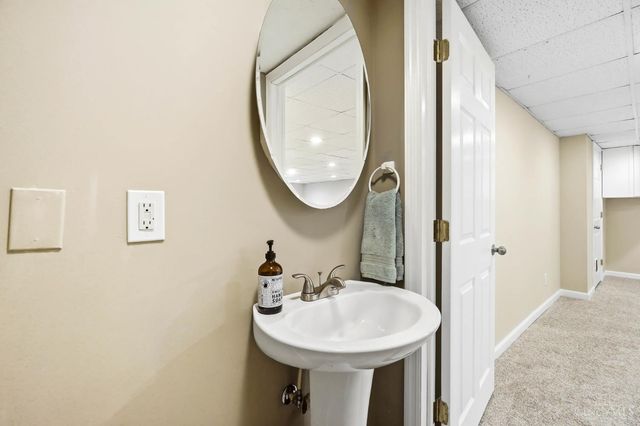 220 Auburn Meadows Court, Carlisle, OH 45005