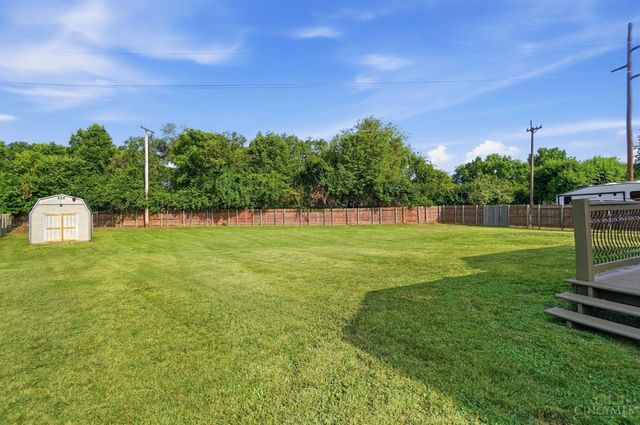220 Auburn Meadows Court, Carlisle, OH 45005