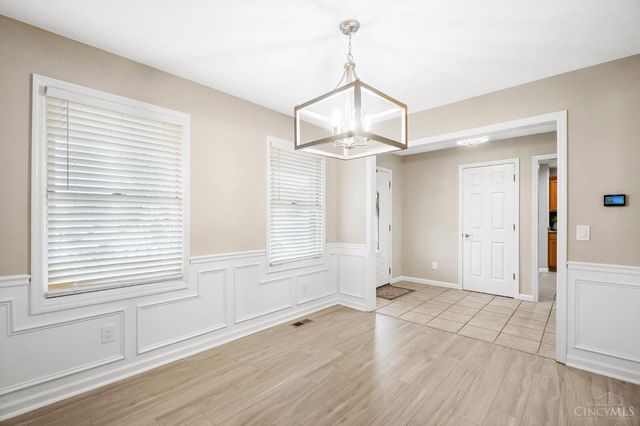 220 Auburn Meadows Court, Carlisle, OH 45005