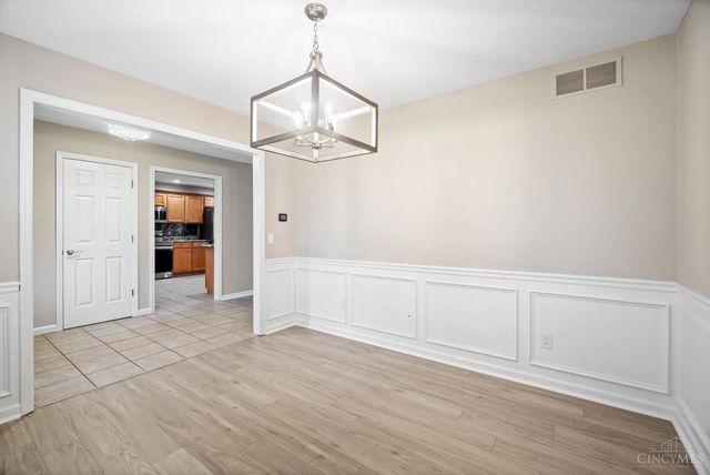 220 Auburn Meadows Court, Carlisle, OH 45005