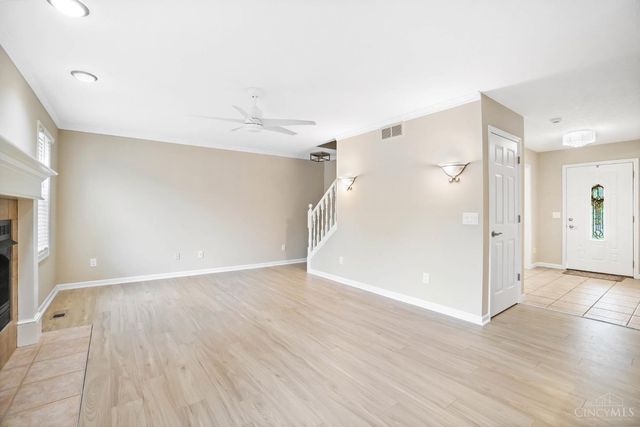 220 Auburn Meadows Court, Carlisle, OH 45005